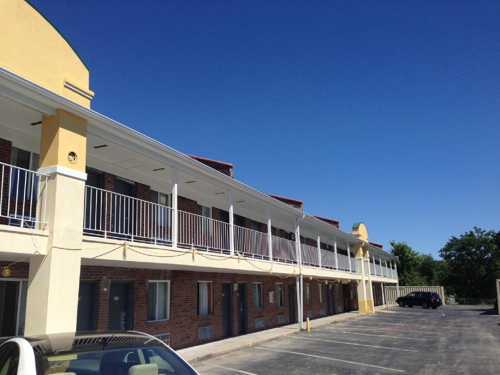 Days Inn By Wyndham Liberty/Ne Kansas City Kültér fotó